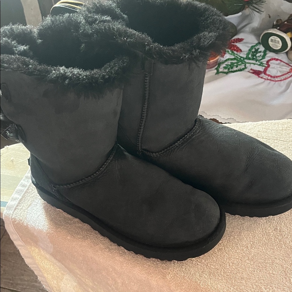 Women's Black Shearling Boots
